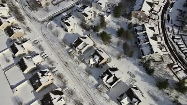 Tranquilo Invierno Americano Pequeño Pueblo Panorama Con Casas Nieve Nueva — Vídeos de Stock