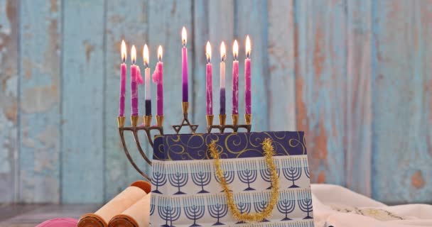 Hanukkiah Menorah Med Ljus Brinnande Traditionell Symbol För Judisk Tro — Stockvideo