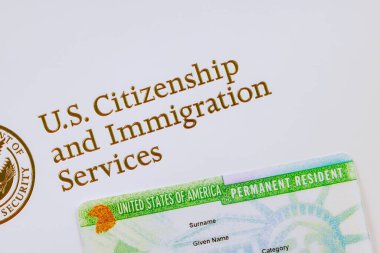 Kalıcı ikamet yeri Amerikan Göçmen Belgeleri Bölümü İç Güvenlik Birleşik Devletler Vatandaşlık ve Göçmenlik Hizmetleri