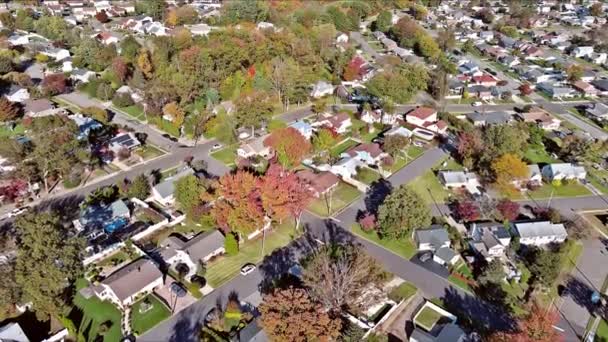 ニュージャージー州の小さなアメリカの町コミュニティで屋上ビューの家 — ストック動画