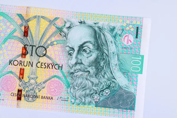 Verilen Ceska Narodni Banka cephesinden 100 koruna banknotları