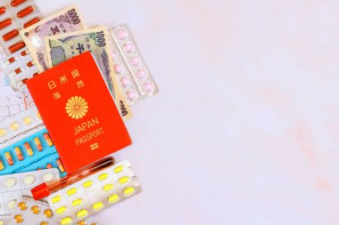 Japonya 'da yüksek kaliteli tıbbi bakım alabilmek için Japon yenine sahip olmak gereklidir, zira ülkede tıbbi bakım çok pahalıdır.