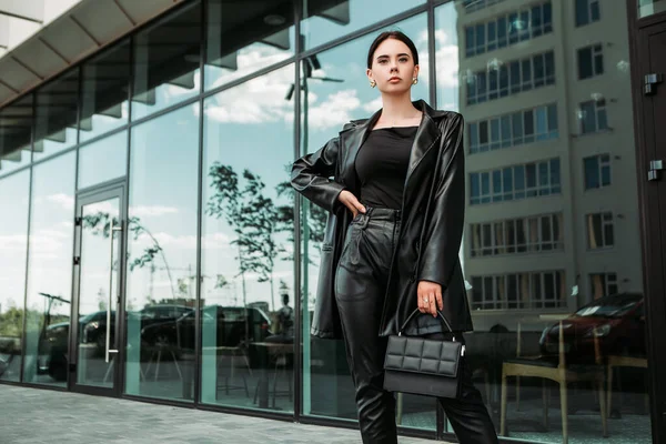 Pretty Brunette Caucasian Woman Dressed Leather Suit Shoulder Bag Walking 스톡 사진