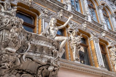 Odessa, Ukrayna 29.12.2022. Ukrayna, Odessa 'da güneşli bir kış gününde