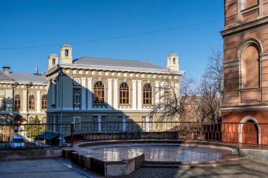 Odessa, Ukrayna 29.12.2022. Ukrayna, Odessa 'da Olgievskaya Caddesi' nde güneşli bir kış günü