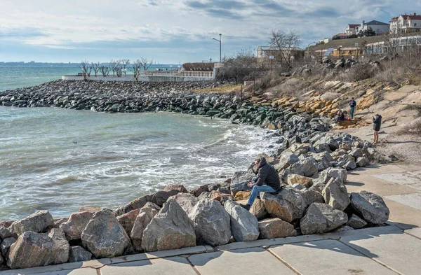 stock image Odessa, Ukraine 18.02.2023. The coast of the Black Sea near Fontanka village in Odessa, Ukraine, on a sunny winter day