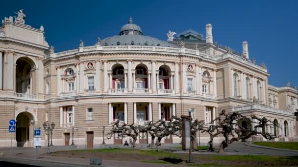 Odessa Ucrânia 2023 Fachada Teatro Ópera Balé Odessa Ucrânia Dia — Vídeo de Stock