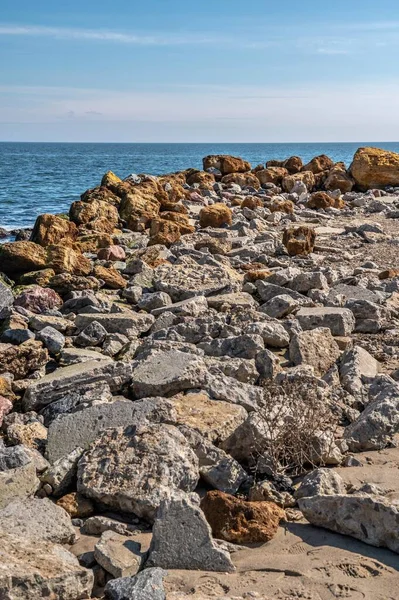 Rocas Concha Orilla Del Mar Playa Salvaje Odessa Ucrania Soleado — Foto de Stock