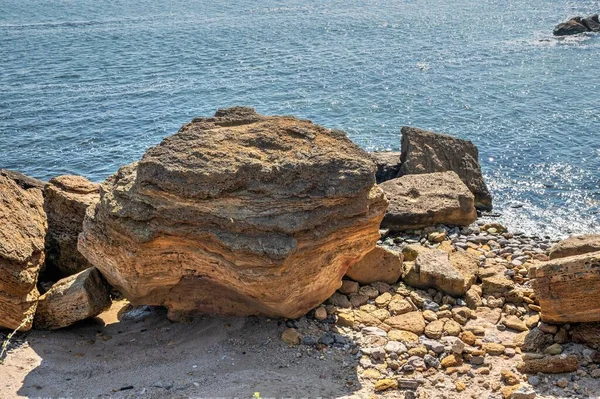 Pedras Rochosas Shell Costa Praia Selvagem Odessa Ucrânia Dia Ensolarado — Fotografia de Stock