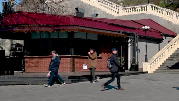 Odessa Ukrayna 2023 Ukrayna Odessa Daki Arcadia Sokak Merdivenleri Güneşli — Stok video