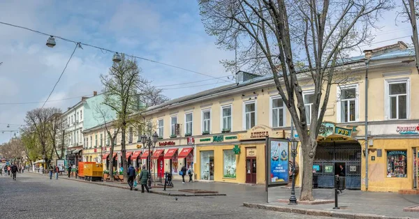 Odessa Ucrânia 2023 Restaurante Kfc Nos Edifícios Históricos Rua Deribasovskaya — Fotografia de Stock