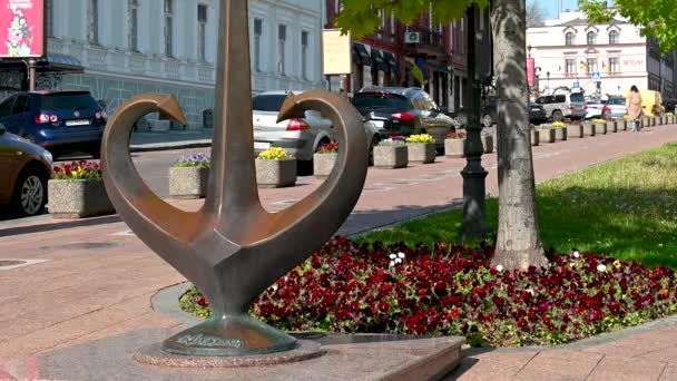 Odesa Ucraina 2023 Sculptura Ancora Inima Logo Orașului Odessa Piața — Videoclip de stoc