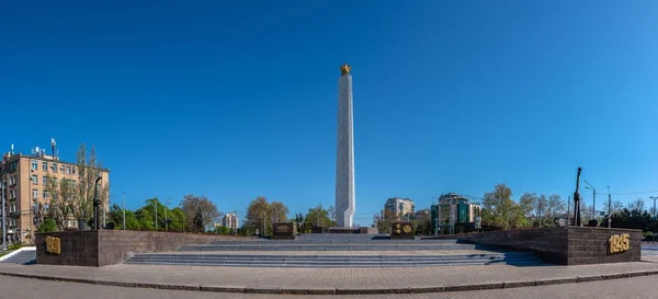 Odessa Ucrania 2023 Obelisco Alas Victoria Distrito Arcadia Odessa Ucrania —  Fotos de Stock