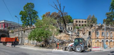 Odessa, Ukrayna 25.07.2023. Bilimadamları Evi 'nin tarihi binası, Kont Tolstoy' un mülkü, Odessa, Ukrayna 'daki bir Rus roketi tarafından hasar gördü.