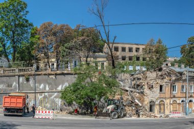 Odessa, Ukrayna 25.07.2023. Bilimadamları Evi 'nin tarihi binası, Kont Tolstoy' un mülkü, Odessa, Ukrayna 'daki bir Rus roketi tarafından hasar gördü.