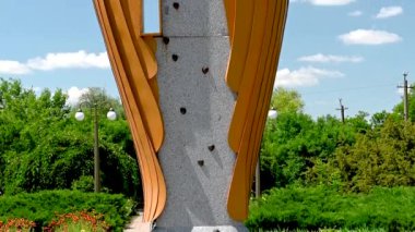 Dobroslav, Ukrayna 06.17.2023. Güneşli bir yaz günü Ukrayna 'nın Dobroslav, Odessa bölgesindeki Holodomor kurbanlarının anısına.