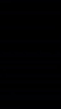 Sarı tavuk. Alfa kanalında el yapımı 2D animasyon HD görüntüler izole edildi. Video düzenleme, vahşi yaşam projeleri veya kuş temalı yaratıcı çalışmalar için dikey görüntüler