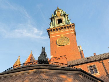Krakow, Polonya: anıtsal ve tarihi şehrin çeşitli resimleri