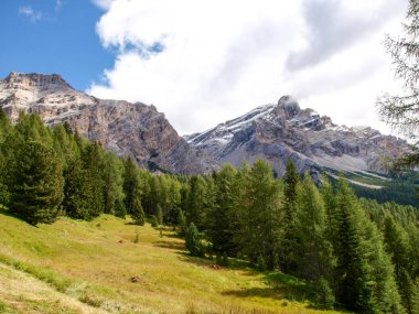 Dolomitler, İtalya: San Cassiano yakınlarındaki 