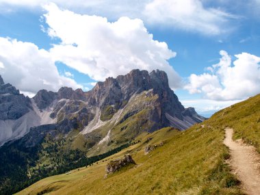 Dolomitler, İtalya: San Cassiano yakınlarındaki 