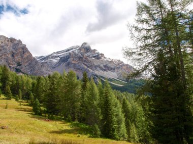 Dolomitler, İtalya: San Cassiano yakınlarındaki 