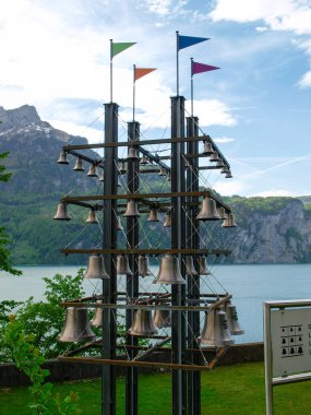 Fluelen, Switzerland: Structure with game of bells