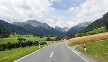 Albula, İsviçre: Alp geçidinin dağ manzarası