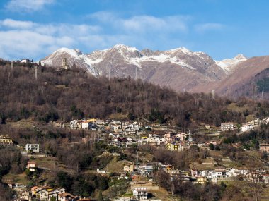 Dongo, İtalya: Como Gölü 'nde amfibik araç seyir halinde