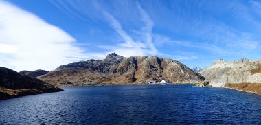 İsviçre Alpleri: İsviçre Alpleri 'nin panoramaları ve geçiş yolları