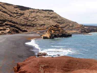 Lanzarote, İspanya, El Golfo plajı, Lanzarote 'un güneybatı kıyısında..