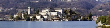 Orta San Giulio, İtalya: Orta göl kıyısının doğu kıyısında yer alan bir köy