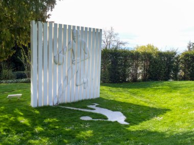 Lozan, İsviçre - 1 Nisan 2017: İsviçre 'nin Lozan kentindeki Olimpiyat Müzesinde heykel.