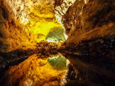 Lanzarote, İspanya: Cueva De Los Verdes, lav kanalını ziyaret edin