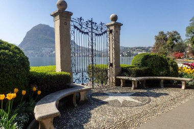 Lugano, İsviçre, Parco Ciani, göl kenarında bir şehir parkı.