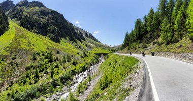 Graubunden Kantonu, İsviçre: Umbrail Geçidi 'nin dağ manzarası.