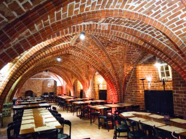 Szczecin, Polonya - 12 Ağustos 2018: Tipik bir bira fabrikasının içi