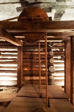 Wieliczka, Polonya - Ağustos 2018: Tuz madenlerinden çeşitli resimler