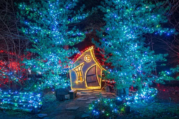 Різдвяний Прикрашений Казковий Будинок Мозірі Словенія — стокове фото
