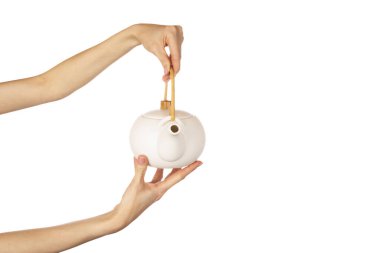 Beyaz arka planda izole edilmiş beyaz çaydanlık. Yüksek kalite fotoğraf