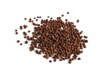 Allspice beyaz arka planda izole edildi. Baharat. Yüksek kalite fotoğraf