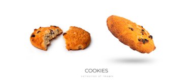 Beyaz arka planda izole edilmiş çikolata parçalı kurabiyeler, yiyecek havalanması. Yüksek kalite fotoğraf