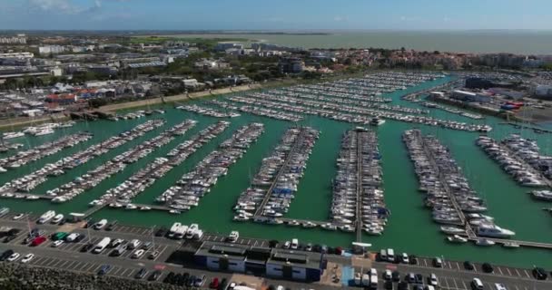 Den Största Marinan Med Båtar Frankrike Rochelle Flygfoto Dyra Och — Stockvideo