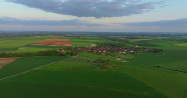 Fransız Köyünün Hava Görüntüsü Fransa Nın Merkezinde Küçük Bir Köy — Stok video