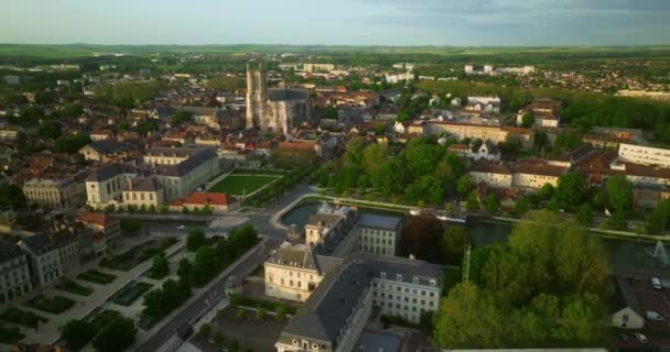 Drohnenaufnahmen Der Antiken Und Schönen Mittelalterlichen Französischen Stadt Troyes Mit — Stockvideo
