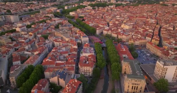 法国南部珀皮尼昂市上空日落的空中景观 — 图库视频影像