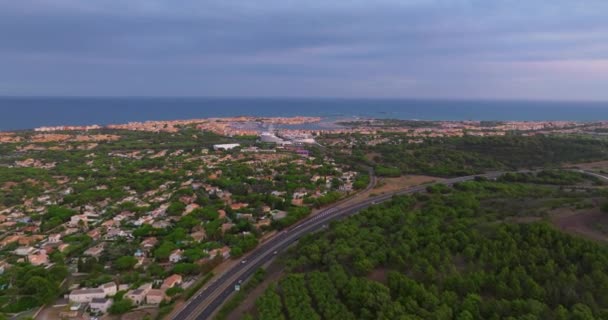 Vista Aérea Panorâmica Cidade Resort Cap Dagde França — Vídeo de Stock