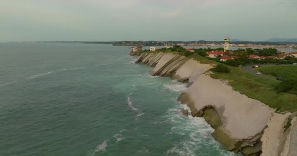 Вид Повітря Неймовірно Красиві Скелі Біскаррі Французькому Узбережжі Атлантичному Океані — стокове відео