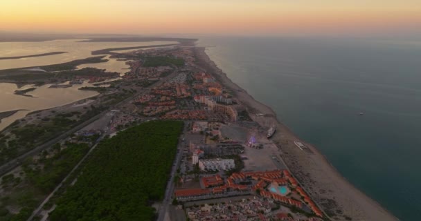 Αμμώδης Παραλία Στη Νότια Γαλλία Κοντά Στις Πόλεις Perpignan Και — Αρχείο Βίντεο