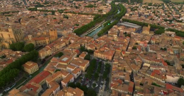Aéreo Torno Cidade Narbonne Dia Ensolarado Verão — Vídeo de Stock