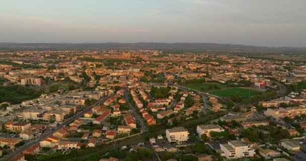 Widok Powietrza Dachy Nad Miastem Narbonne Morzu Śródziemnym Zachód Słońca — Wideo stockowe